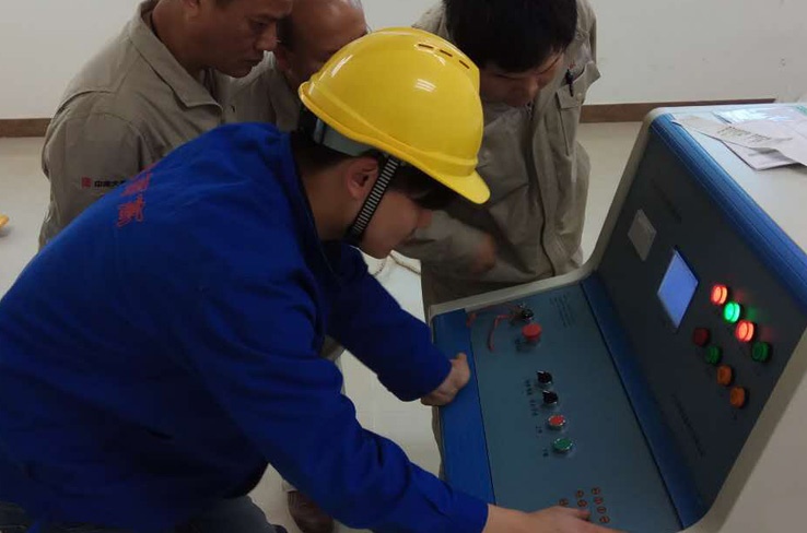 我司為唐山客戶調(diào)試電力安全工器具試驗(yàn)裝置 我司為唐山客戶調(diào)試電力安全工器具試驗(yàn)裝置