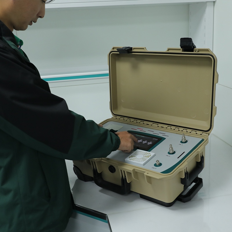 SF6混氣比綜合測(cè)試儀（加冷鏡微水）